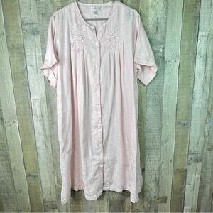 Miss Elaine Pink Snap Front Short Sleeve House Coat Embroidered Flowers & Pocket